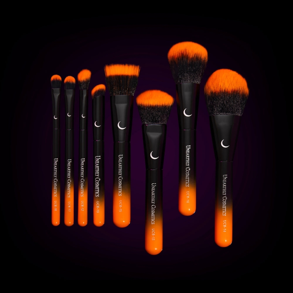 NWT - 8 PIECE ORANGE COMPLEXION BRUSH SET by UNEARTHLY COSMETICS
